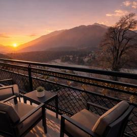The Sana Cottge, Manali - Affordable Luxury Stay in Manali，位于马拉里的酒店