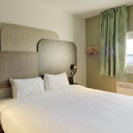 B&B HOTEL Cergy Pierrelaye 3 étoiles,位于皮耶尔莱的酒店