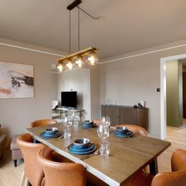 Iceland Inn Apartment 2nd floor，位于Hrepphólar的酒店