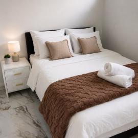 Modern Private Granny Flat Free Parking，位于Riverstone的酒店