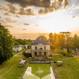Garrigae Manoir de Beauvoir Poitiers Sud - Hotel & Spa，位于米尼亚卢博瓦尔的酒店