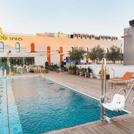 Ibis Styles Sevilla City Santa Justa，位于塞维利亚的酒店