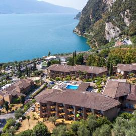 Hotel Leonardo Da Vinci，位于利莫内-苏尔加达的酒店