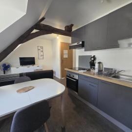 5 Charme & espace au cœur d'Ernée，位于Ernée的酒店