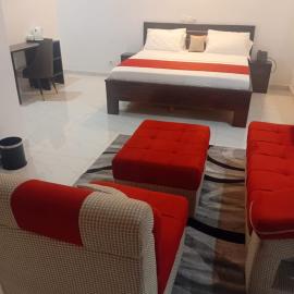 HOTEL DU PRINCE Bingerville，位于Bingerville的酒店