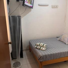 Habitaciones con baño privado en Departamento compartido en Club Santiago Manzanillo，位于曼萨尼约的酒店