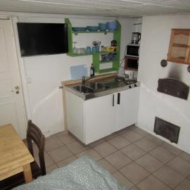 Sundqvistens basement，位于Emkarby的酒店