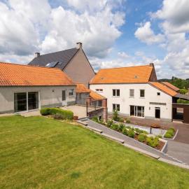 28 are Garden Retreat I Free parking I IR Sauna，位于Bertem的酒店