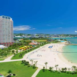 The Beach Tower Okinawa，位于北谷町的酒店