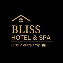 Bliss Hotel & SPA，位于Butwāl的酒店
