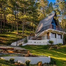 Villa vista a la montaña，位于孔斯坦萨的酒店