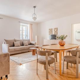 Hakuna Marktquartier 9 - Terrassenwohnung Spitz，位于斯皮茨的酒店