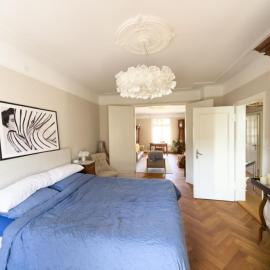 Luxury 3-Room Apartment with 2 balcony close to Main Station central and calm