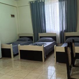 ℰ`ℋ Hotel - Velipoje rruga nr 7，位于维利波吉的酒店