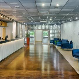 Blue Orange Resort，位于布拉格的酒店