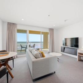 Belle Escapes - Azure Ocean Retreat，位于格莱内尔格的酒店