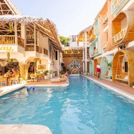 Happiness Hostel Boracay，位于长滩岛的酒店