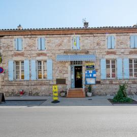 Logis Hotels - La Table d'Antan - Hôtel 2 étoiles et Restaurant,位于Bon-Encontre的酒店