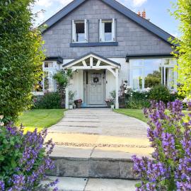 The Artist Residence Dublin Boutique B&B，位于萨顿的酒店