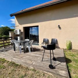 Casa Beynat - 4 pers - Lac de Miel à 1km - climatisé - parking - Beynat，位于Beynat的酒店