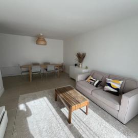 Appartement avec piscine chauffée et Tennis proche Deauville，位于图克的酒店