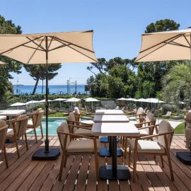 Radisson Hotel Cannes Seaside，位于戛纳的酒店