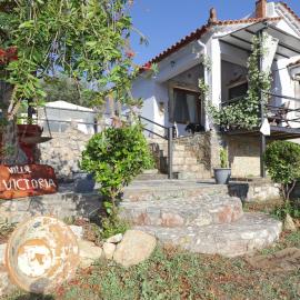 VILLA VICTORIA，位于Ditropo的酒店