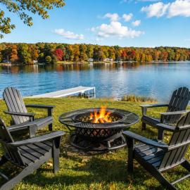 Lakefront Retreat Home- Swimming-Fishing-Boating，位于Bethlehem的酒店