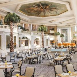 The Peninsula Manila，位于马尼拉的酒店
