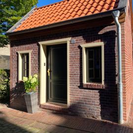Lüttje Huus Emden- Tiny House zentral am Hafen & Otto Huus，位于埃姆登的酒店