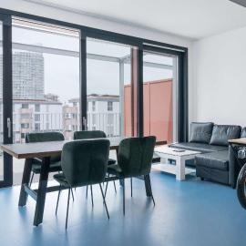 Modern Zurich Apt with Balcony View & Workspace