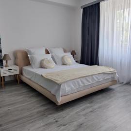 Cathedral Bucharest Suites，位于布加勒斯特的酒店