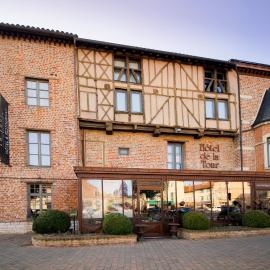 Hôtel de la Tour,位于沙拉龙恩河畔沙蒂利翁的酒店