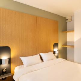 B&B HOTEL Vannes Est Golfe du Morbihan，位于瓦讷的酒店