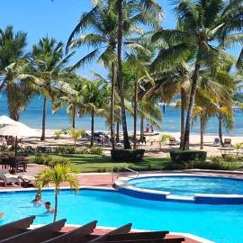 Apartamento Frente Al Mar Caribe, Vistas Expectaculares, Playa Juan Dolio, RD，位于璜多里奥的酒店