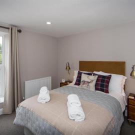 Bristol Airport rooms - Darlington arms，位于布里斯托的酒店