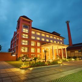 JP Crowne Regency，位于Pullappalli的酒店