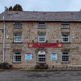Kings Arms Guest House Ebbw Vale，位于埃布韦尔的酒店