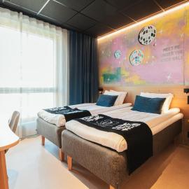 Time Hotel, Time To Stay art & boutique，位于于韦斯屈莱的酒店