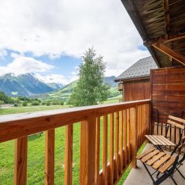 Le Lodge des Marmottes - Studio avec vue montagne，位于La Chal的酒店