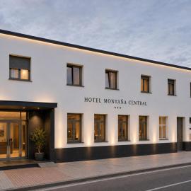 Hotel Montaña Central，位于Caborana的酒店