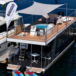 NEON Bigigio House Boat，位于Lisanza的酒店