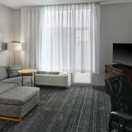 TownePlace Suites by Marriott Springfield，位于斯普林菲尔德的酒店
