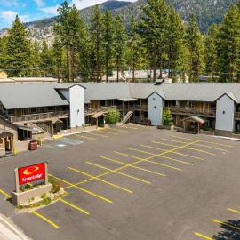 Econo Lodge Inn & Suites Heavenly Village Area，位于南太浩湖的酒店