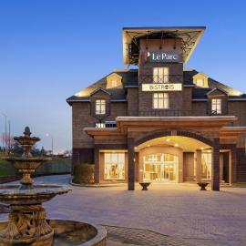 Le Parc Gatineau, Tapestry Collection by Hilton，位于加蒂诺的酒店