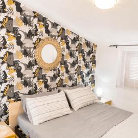Cozy Stay near Torre Talao & Historic Centre，位于斯卡莱阿的酒店