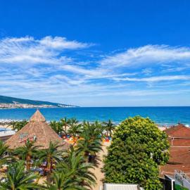 Largo Beach All Inclusive Light，位于阳光海滩的酒店