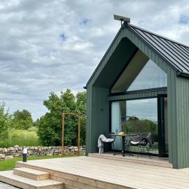 Greencabin - Cabin Escape in the Heart of Saaremaa，位于Pamma的酒店