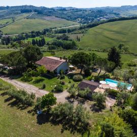 La Masseria Casa Vacanze，位于恩波利的酒店