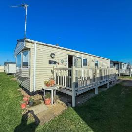 Lovely 6 Berth Caravan With Decking To The Side In Heacham Ref 21040E，位于赫彻姆的酒店